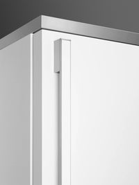 Smeg Portofino 16.2 Cu. Ft. Bottom-Freezer Refrigerator - FA490URWH|Réfrigérateur Smeg Portofino de 16,2 pi3 à congélateur inférieur - FA490URWH