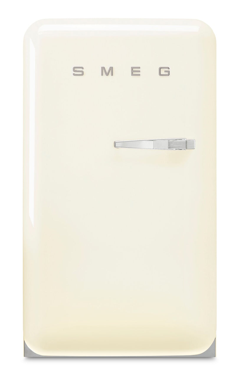 Smeg 4.31 Cu. Ft. Retro Compact Refrigerator - FAB10ULCR3|Réfrigérateur compact Smeg rétro de 4,31 pi3 - FAB10ULCR3