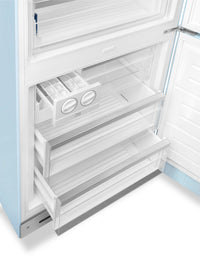 Smeg 18 Cu. Ft. Retro Bottom-Freezer Refrigerator - FAB38URPB|Réfrigérateur Smeg rétro de 18 pi3 à congélateur inférieur - FAB38URPB