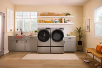 Whirlpool 5.8 Cu. Ft. Front-Load Washer with FreshFlow™ Vent System and 7.4 Cu. Ft. Gas Dryer  | Laveuse à chargement frontal de 5,8 pi³ avec système de ventilation FreshFlowMC et sécheuse à gaz de 7,4 pi³ de Whirlpool  | WHFL67RG