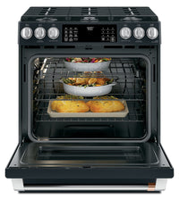 Café 30" Slide-In Dual-Fuel Convection Range - CC2S900P3MD1|Cuisinière hybride encastrée Café de 30 po à convection - CC2S900P3MD1|CC2S900M