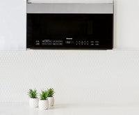 Panasonic 1.9 Cu. Ft. 400 CFM Over-the-Range Genius® Microwave - NN-SG158S|Four à micro-ondes à hotte intégrée Panasonic GeniusMD 1,9 pi³ à capacité de 400 pi3/min - NN-SG158S|NNSG158S