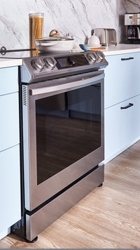 Samsung 6.3 Cu. Ft. Electric Range with True Convection and Air Fry – NE63T8711SS/AC | Cuisinière électrique Samsung de 6,3 pi3 avec convection véritable et Air Fry - NE63T8711SS/AC | NE63T87S