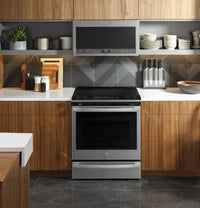 GE Profile 5.3 Cu. Ft. Smart Electric Range with No Preheat Air Fry - PSS93YPFS | Cuisinière électrique intelligente amovible GE ProfileMC de 5,3 pi3 avec friture à air – PSS93YPFS | PSS93YPS