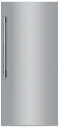 Frigidaire Professional 19 Cu. Ft. Single-Door Refrigerator – FPRU19F8WF | Réfrigérateur Frigidaire Professional de 19 pi³ à 1 porte - FPRU19F8WF | FPRU19WF