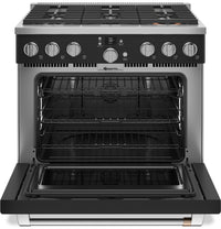 Café 5.75 Cu. Ft. Commercial-Style 6-Burner Dual Fuel Range - C2Y366P3TD1 | Cuisinière hybride Café de style commercial de 5,75 pi3 à 6 brûleurs - C2Y366P3TD1 | C2Y366TD