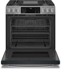 GE Profile 5.6 Cu. Ft. Front-Control Freestanding Gas Range - PCGS930YPFS | Cuisinière à gaz amovible GE ProfileMC de 5,6 pi3 avec commandes à l’avant - PCGS930YPFS | PCGS93FS