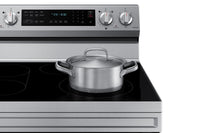 Samsung 6.3 Cu. Ft. Freestanding Electric Range with Wi-Fi - NE63A6711SS/AC | Cuisinière électrique amovible Samsung de 6,3 pi3 avec Wi-Fi - NE63A6711SS/AC | NE63A67S