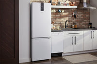 Whirlpool 12.7 Cu. Ft. Bottom-Freezer Refrigerator - WRB533CZJW | Réfrigérateur Whirlpool de 12,7 pi³ à congélateur inférieur - WRB533CZJW | WRB533JW