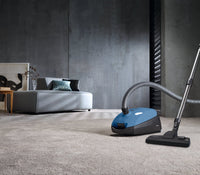 Miele Classic C1 Hardfloor Canister Vacuum - Tech Blue | Aspirateur-chariot Classic C1 Hardfloor de Miele - Bleu | 41BAN046