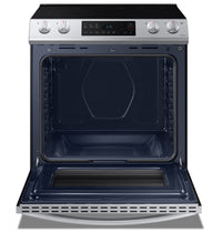 Samsung 6.3 Cu. Ft. Electric Range with Wi-Fi Connect - NE63T8111SS/AC | Cuisinière électrique encastrée Samsung de 6,3 pi³ avec connectivité Wi-Fi – NE63T8111SS/AC | NE63T81S