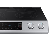 Samsung 6.3 Cu. Ft. Electric Range with Wi-Fi Connect - NE63T8111SS/AC | Cuisinière électrique encastrée Samsung de 6,3 pi³ avec connectivité Wi-Fi – NE63T8111SS/AC | NE63T81S